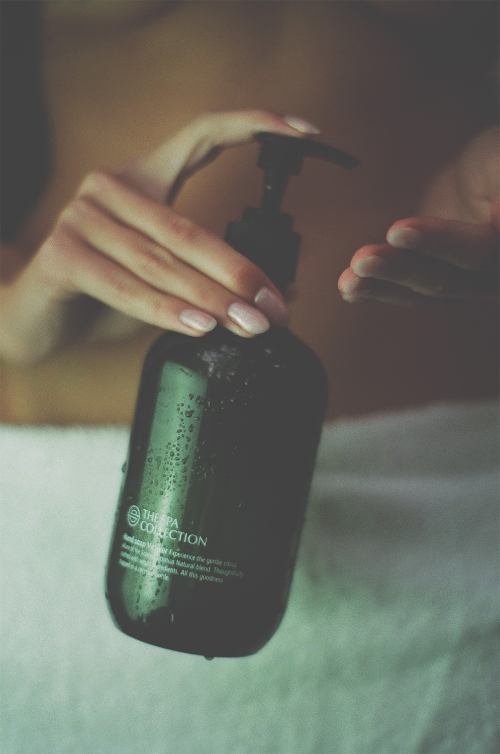 Skin lotion in 475ml recycled bottle | The Spa Collection Vetiver | Ecocert Cosmos Natural | Green Key approved